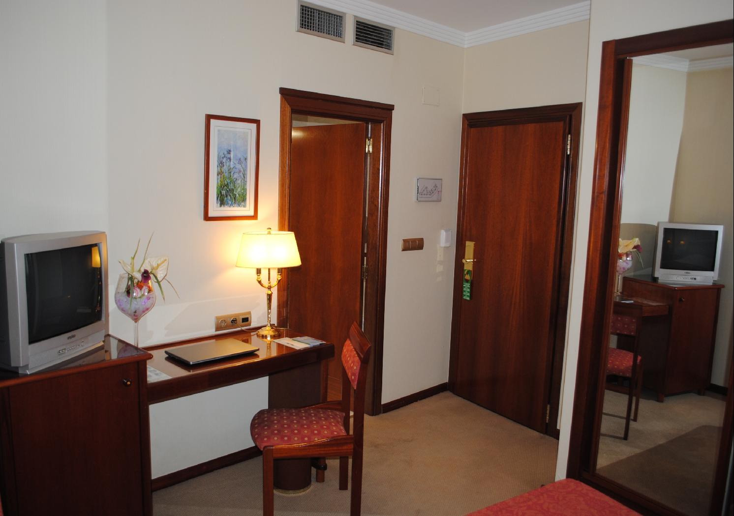 Gran Hotel De Ferrol Bagian luar foto