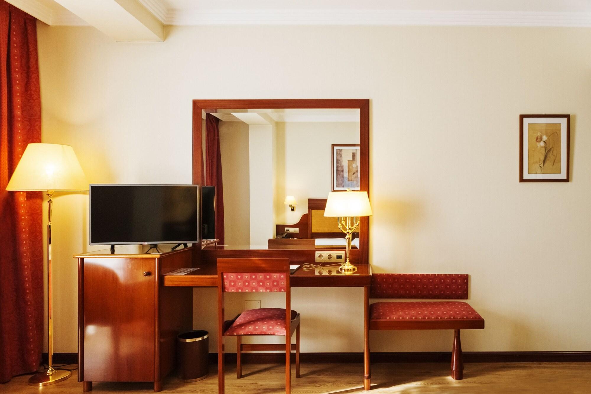 Gran Hotel De Ferrol Bagian luar foto